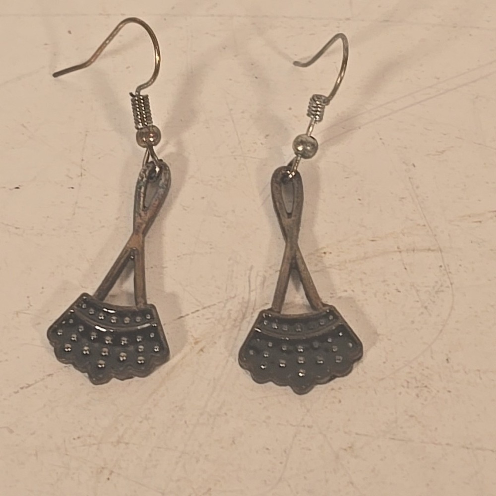 Winnicaca Ruth Bader Ginsburg RBG Dissent Collar Chandelier Drop Earrings